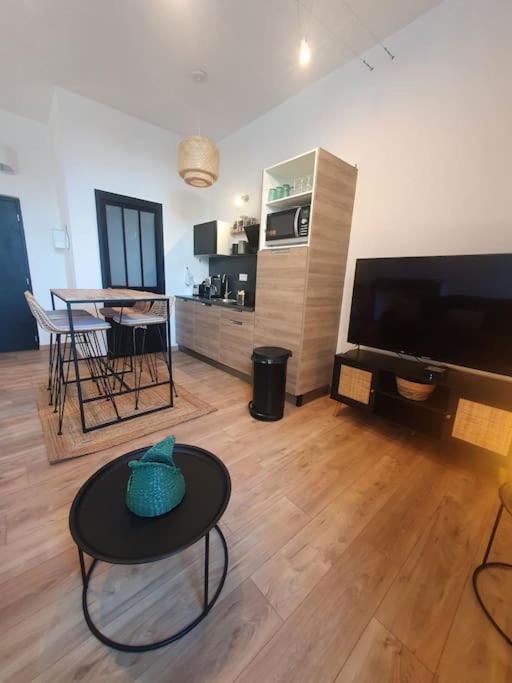 -Garrigue- Face A La Cite Medievale Studio Terrasse Classe 4☆ Carcassonne Ngoại thất bức ảnh