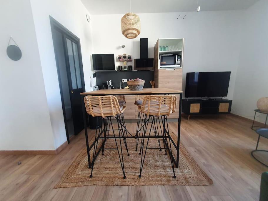 -Garrigue- Face A La Cite Medievale Studio Terrasse Classe 4☆ Carcassonne Ngoại thất bức ảnh